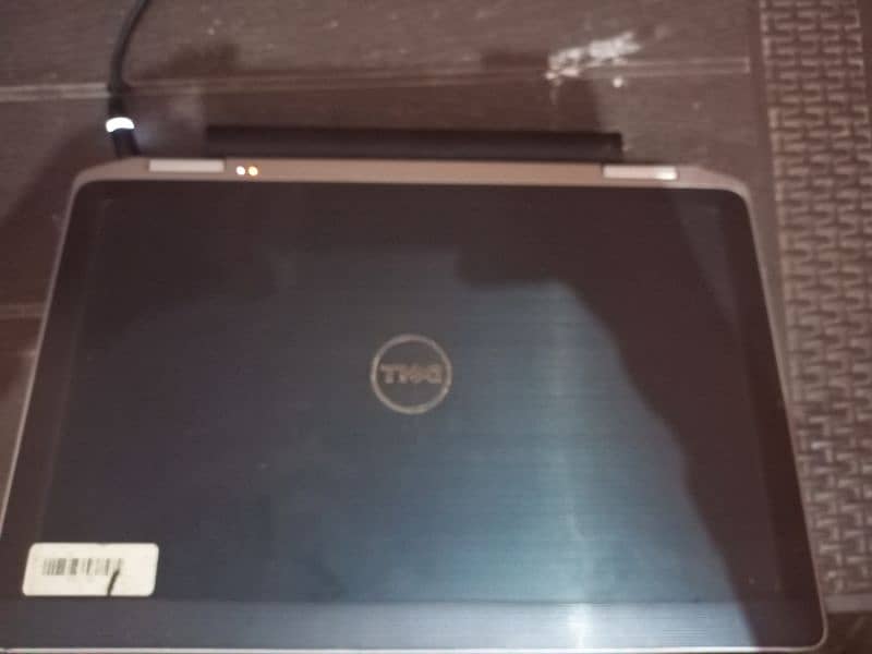 Dell Latitude E6320 5