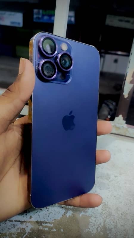 iPhone 14 Pro 0