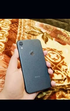 I phone Xr water pak Factory unlock 64 GB no open