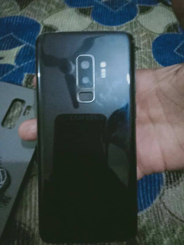 s9 plus phone sell in 17000 rs 2