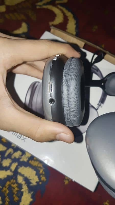 P9 Pro max Headphones 3