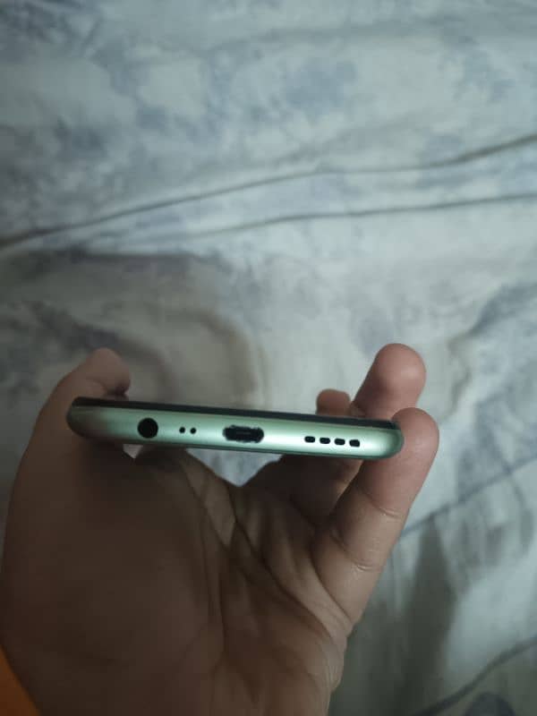 realme c11 with box and charger 2