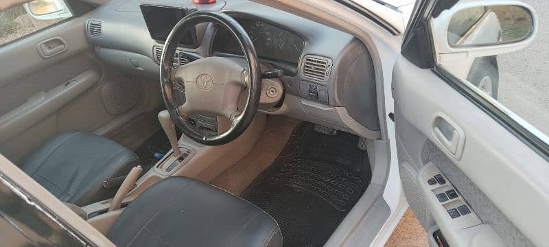 Toyota Corolla XE limited 1999 17