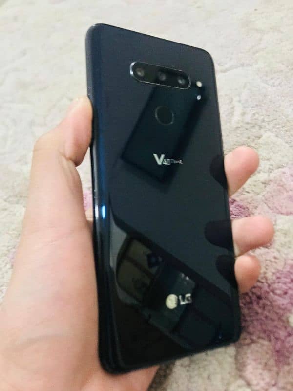 LG V40 thinq waterproof California Los Angeles model exchange iphone 4