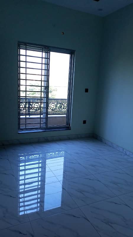 10 Marla upper portion for rent in Lda avenue 2