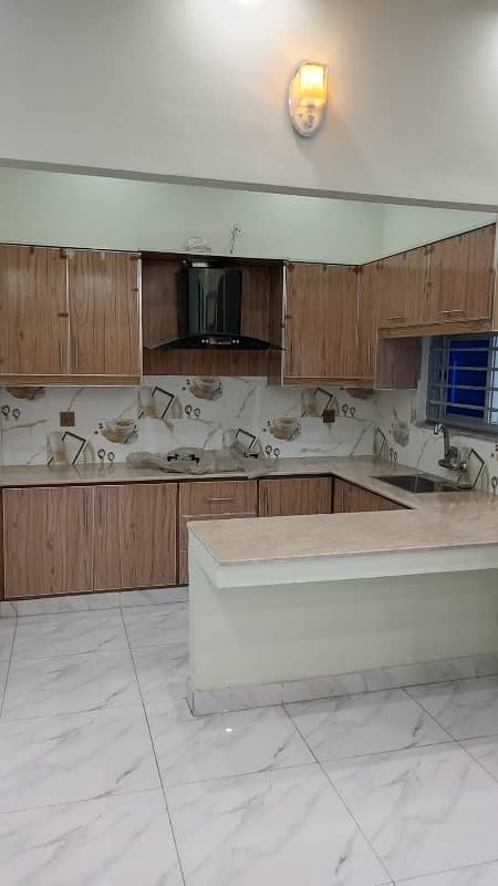 10 Marla upper portion for rent in Lda avenue 4