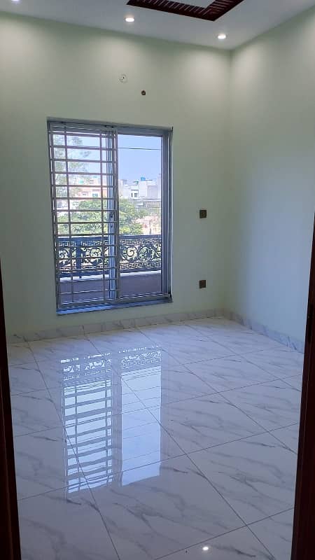 10 Marla upper portion for rent in Lda avenue 5