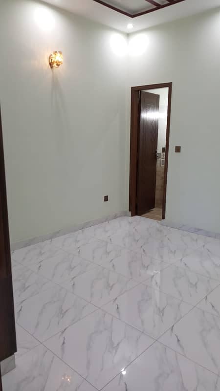 10 Marla upper portion for rent in Lda avenue 6