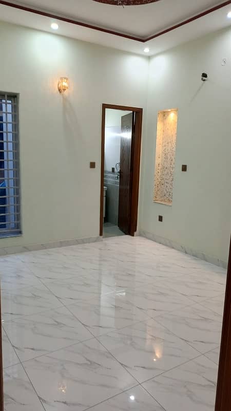 10 Marla upper portion for rent in Lda avenue 10