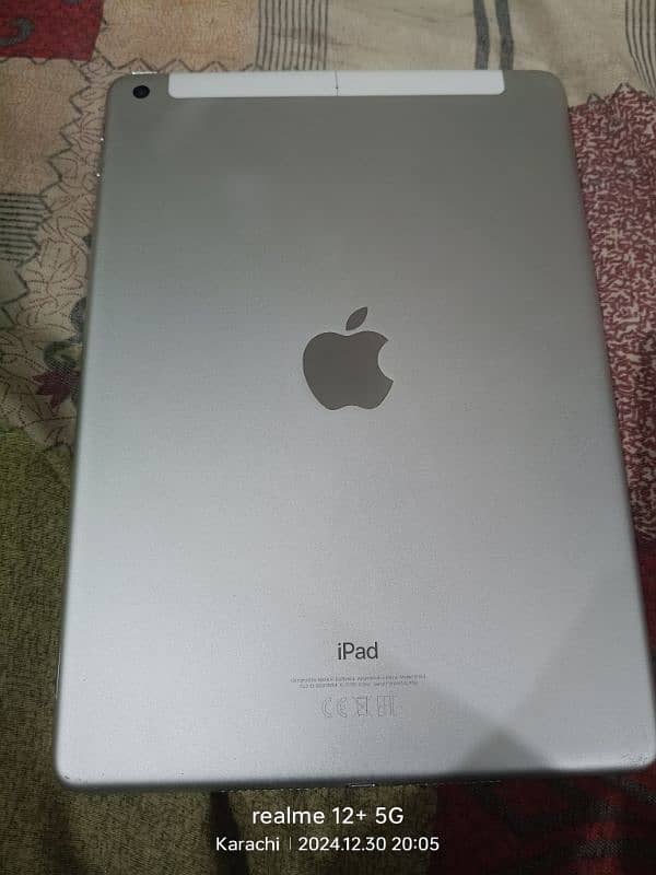 Ipad 6th Generation in good fresh condition 8