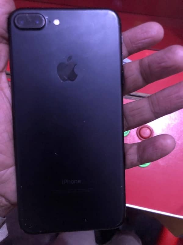 i phone 7 plus 128 gb pta proved with box and chargar 4