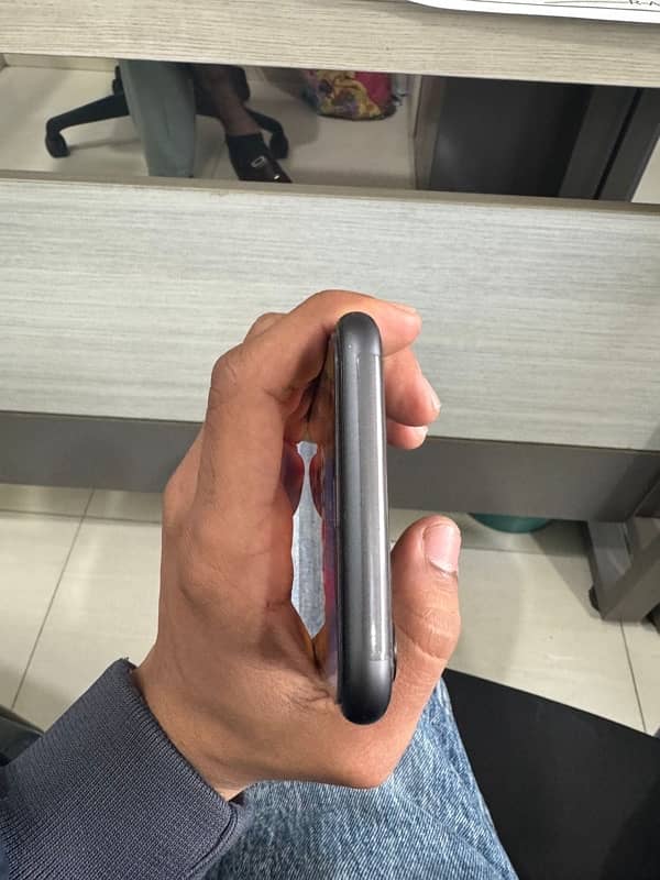 iphone 11 Jv urgent sale 1