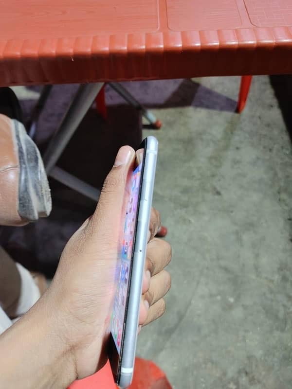 iphone se 2 128gb duel pta 4