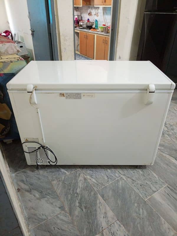 Haier Defreezer model 405SD 1