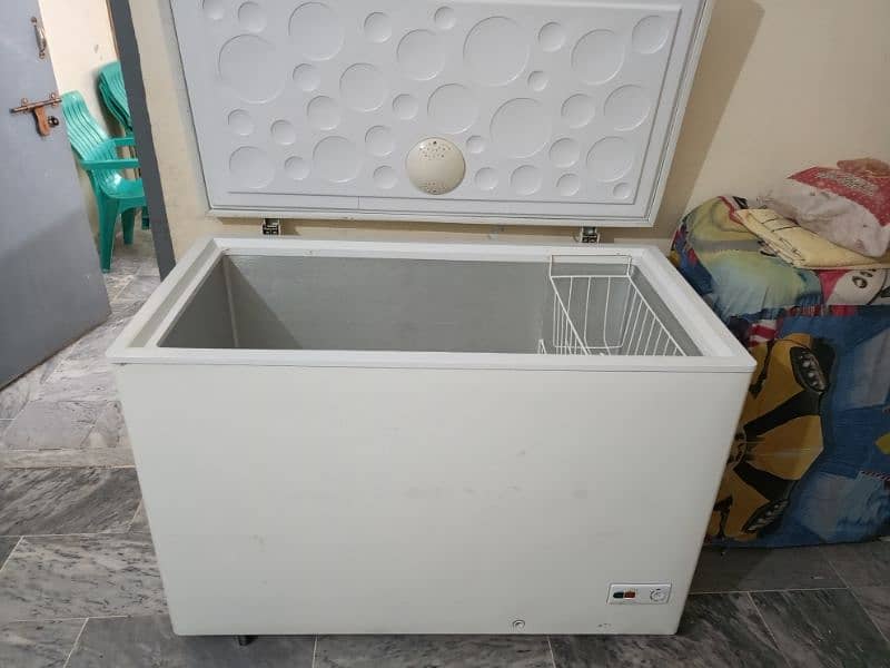 Haier Defreezer model 405SD 3