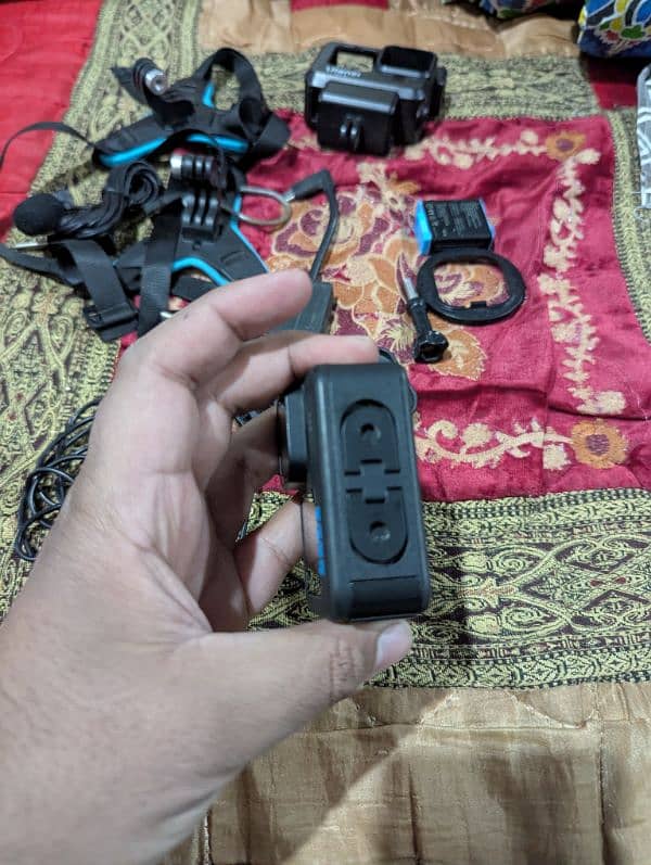 GoPro Hero 11 10/10 condition- 5