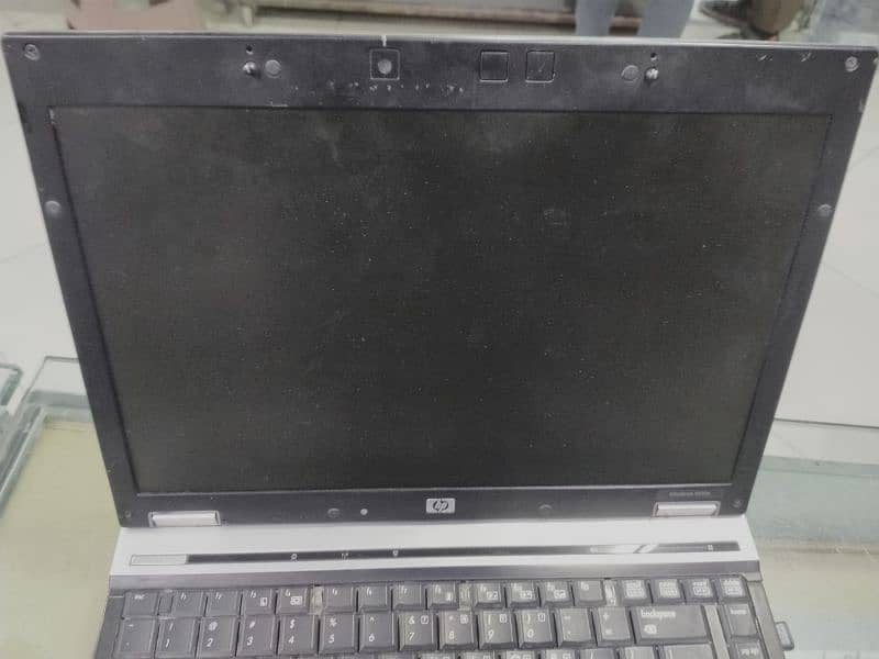 HP laptop with 2gb ram 8