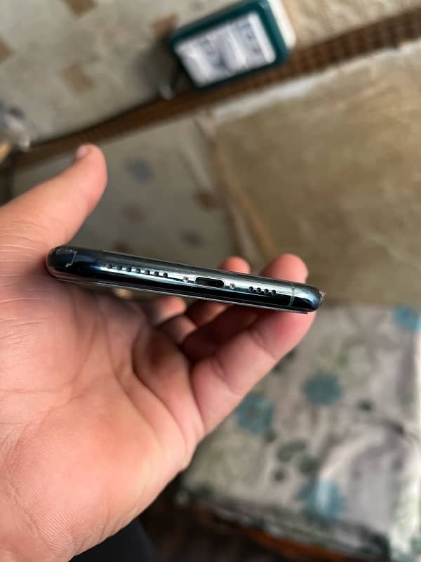 IPHONE 11 PRO MAX HK MODEL PTA APPROVED 4