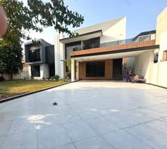 Upper Portion 02 Kanal Brand New Modern House For Rent In DHA Phase 2 Block-R Lahore.