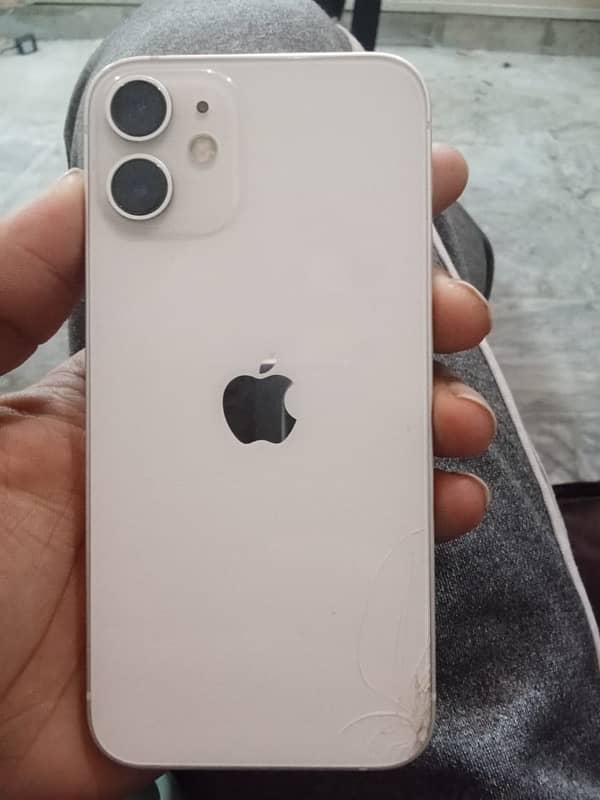 iPhone 12 mini 4