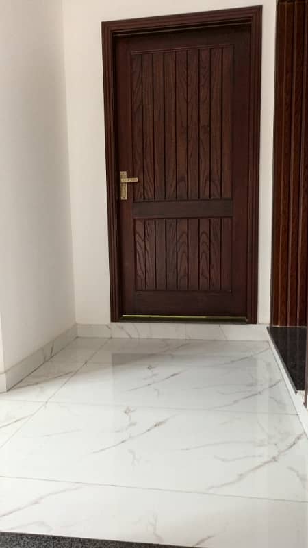 3 Marla brand new flat for rent in jubilee Town 6