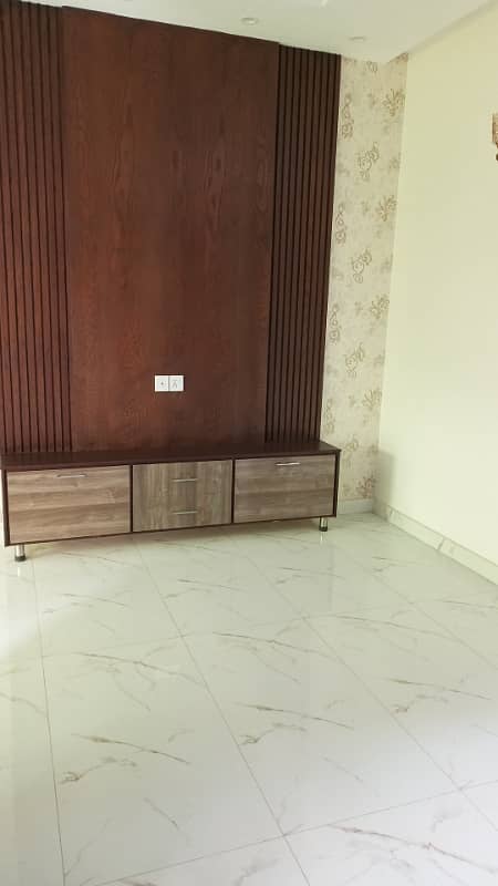 3 Marla brand new flat for rent in jubilee Town 8