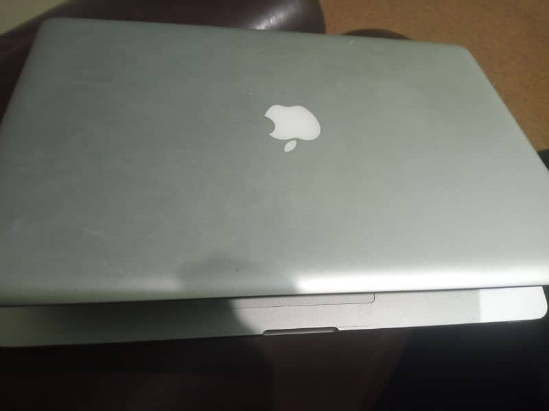 MacBook Pro 2010 0