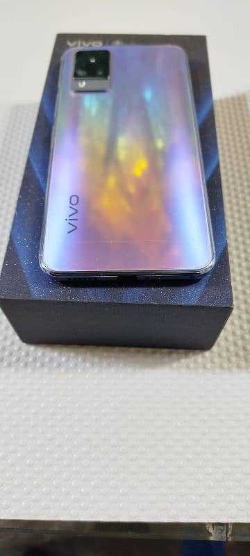 Vivo V21 1