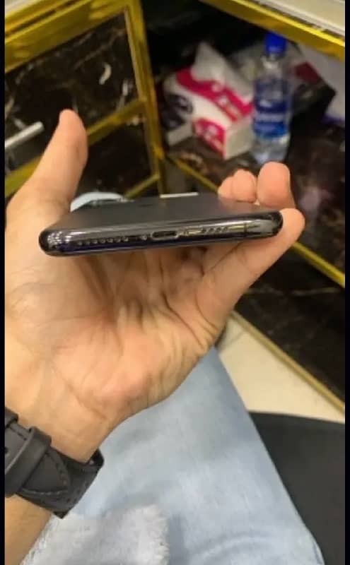 iphone 11pro 256gb 4