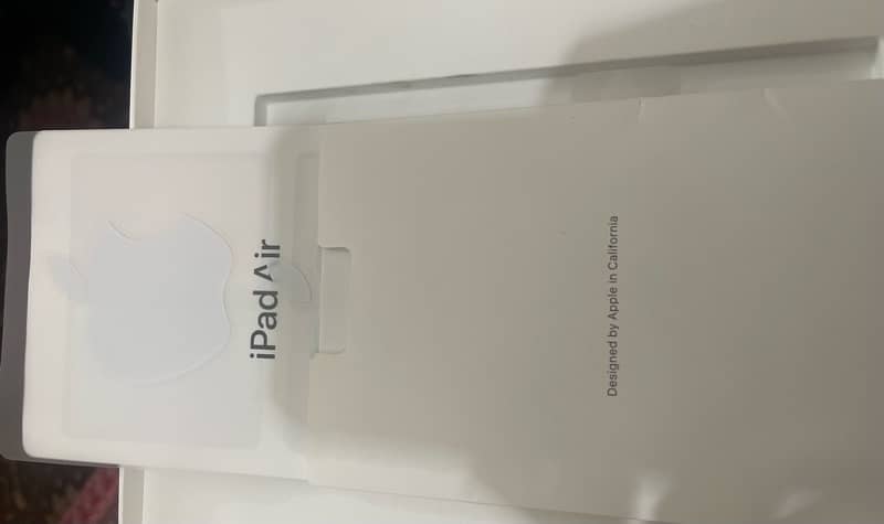 iPad Air 5 (64GB, Blue) with Apple Pencil 2nd Gen – Pristine Condition 8