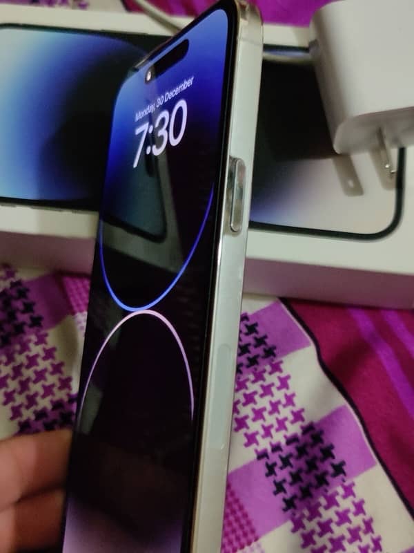 I Phone 14 Pro Max JV 128GB 10/10 Condition 12