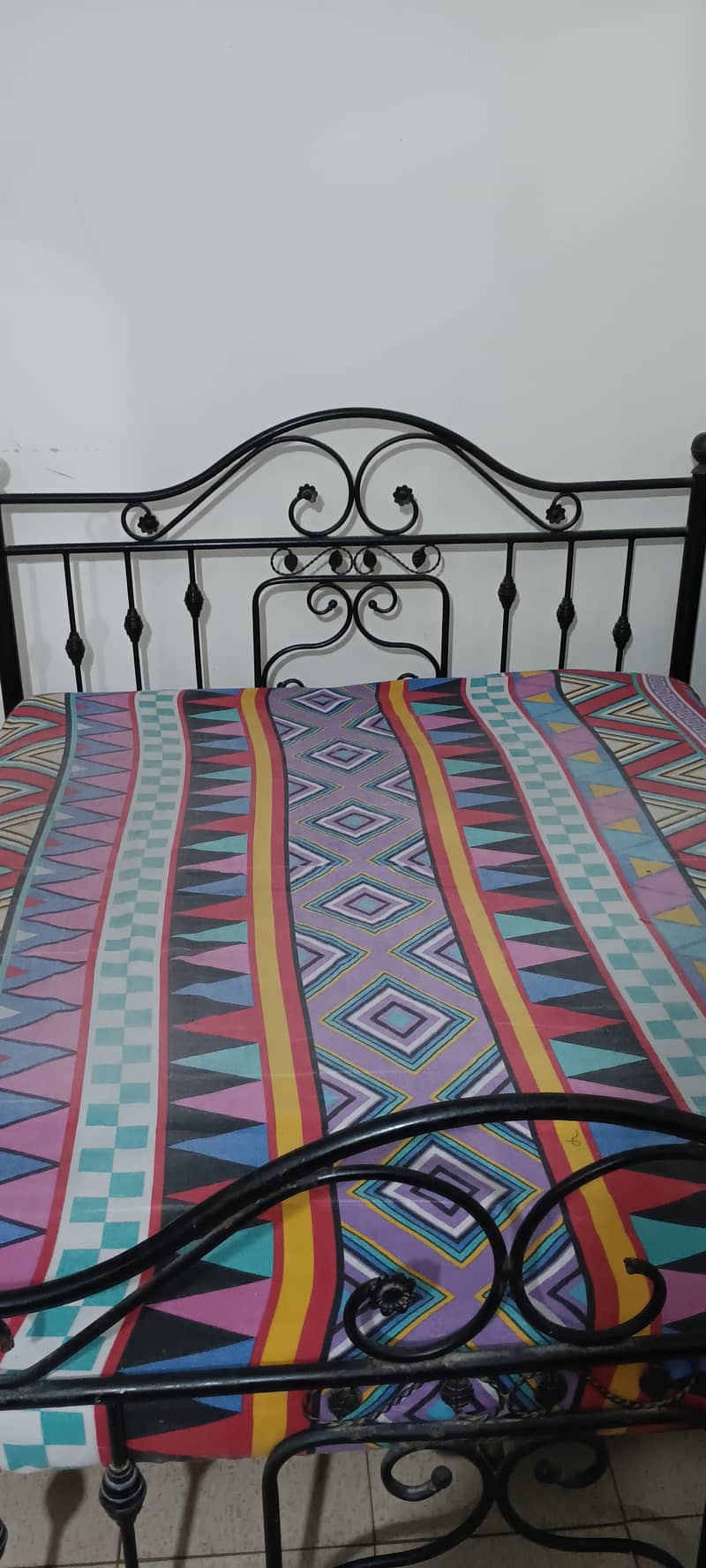 Rod Iron big size bed is available for sale 1