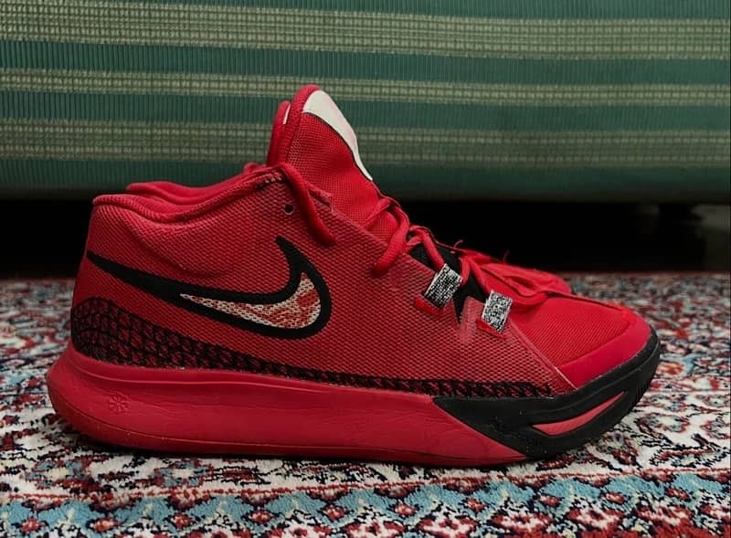 Nike Kyrie Flytrap 6 University Red 0