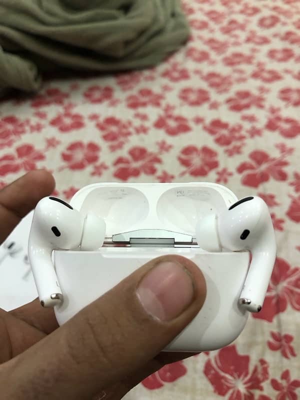 apple copy airpods made in usa contact on this number 03151133287 it 10