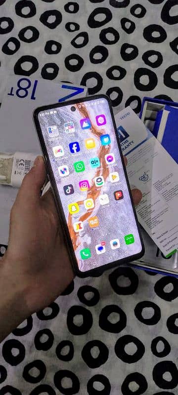 TECNO CAMON 18T WITH BOX CHARGER 1