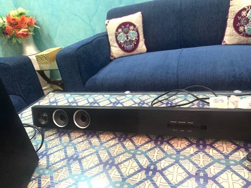 LG SH3B 300W 2.1CH. Soundbar 8