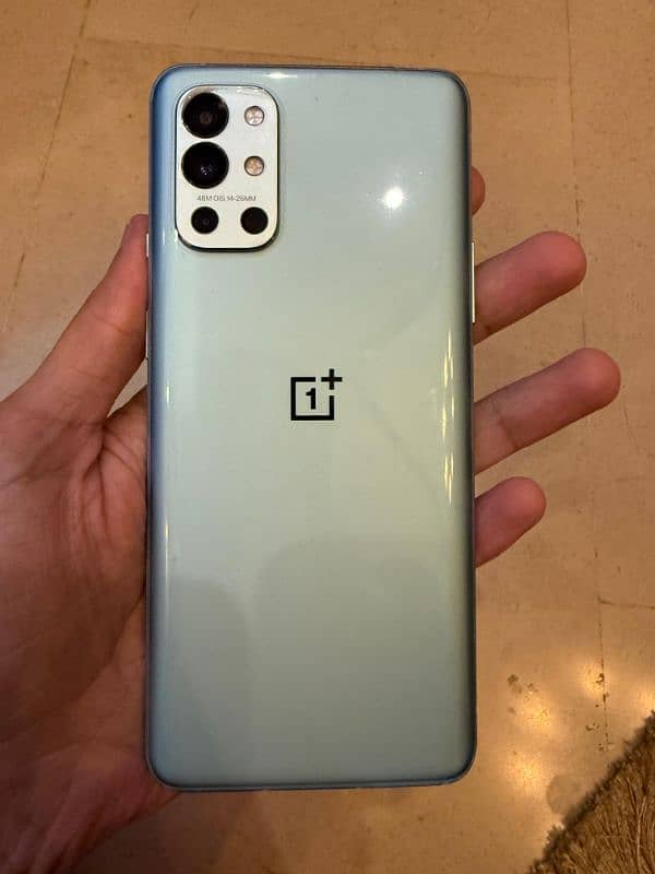 OnePlus 9R 8/128 5