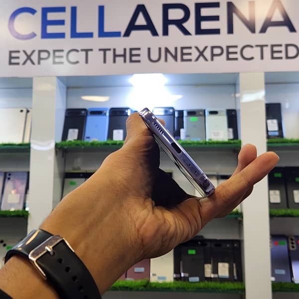 Cellarena Samsung Z Flip 4 Approved 5