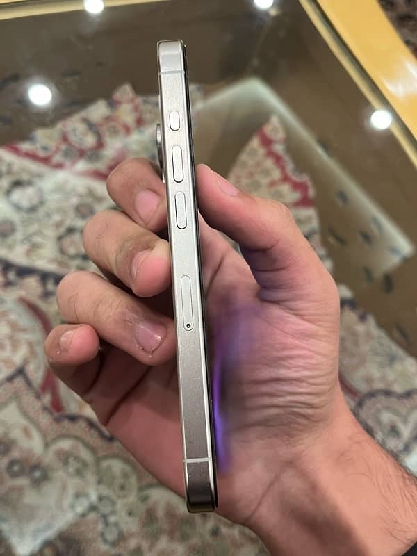 iPhone 15 Pro 128 GB Non PTA White Titanium 5