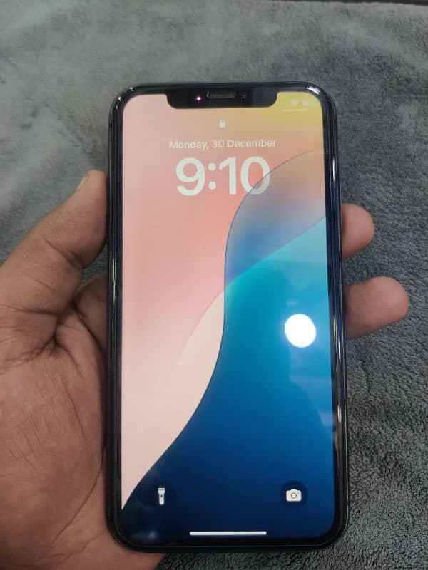 iphone 11 64GB 83% 3