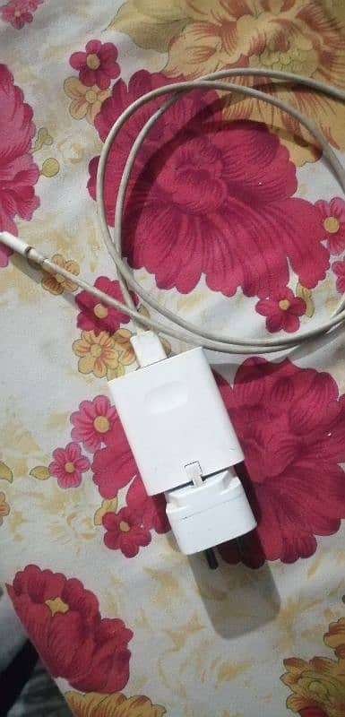 HUAWEI 66 Watt Original Super Fast Charge 1