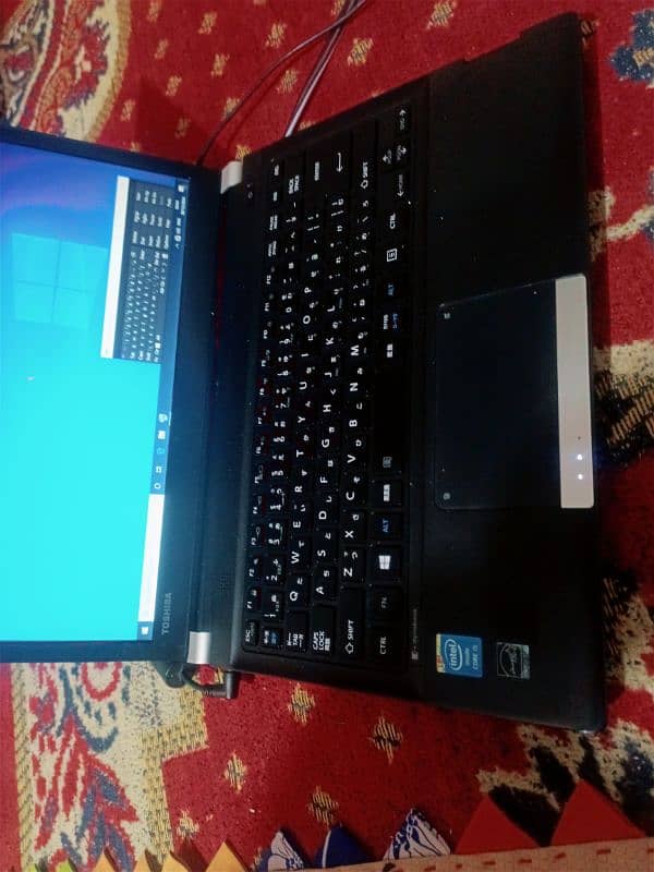 Core i5 Dynabook 7