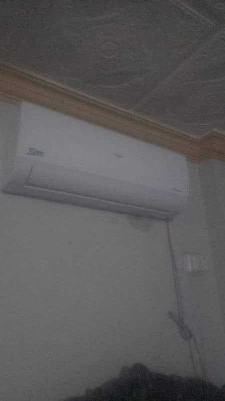 Haier DC inverter ac for sale 1.5 ton 3 months used afni gase my hi 0