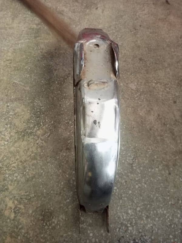 Used CD 70 mudguard Contact : 03224347750 2