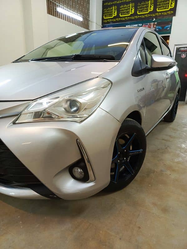 Toyota Vitz 2017 6