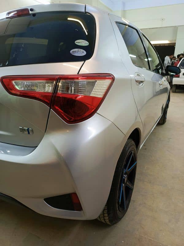 Toyota Vitz 2017 12