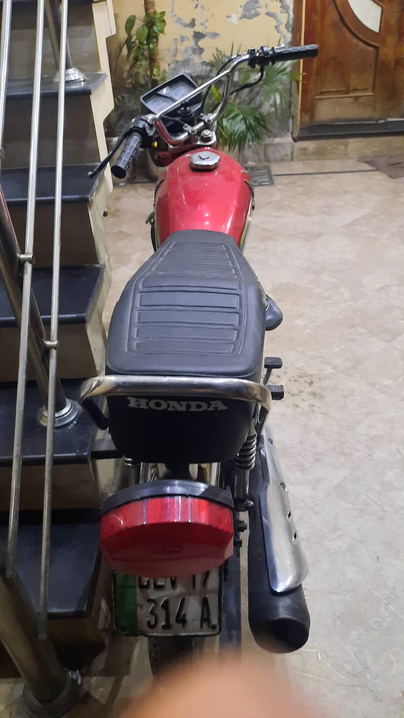 Honda125 2017 modal 3