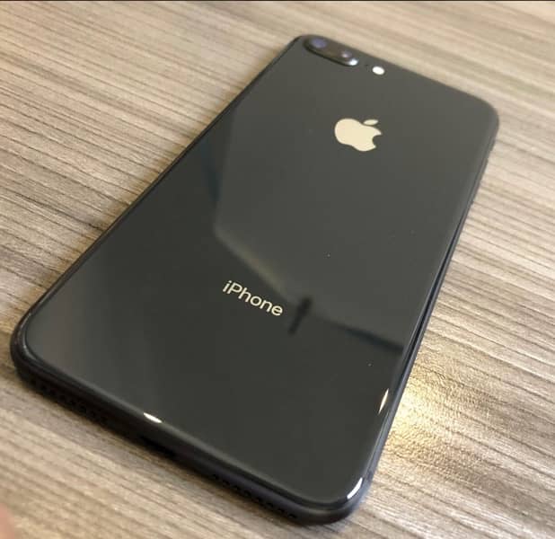 iPhone 8 Plus 0