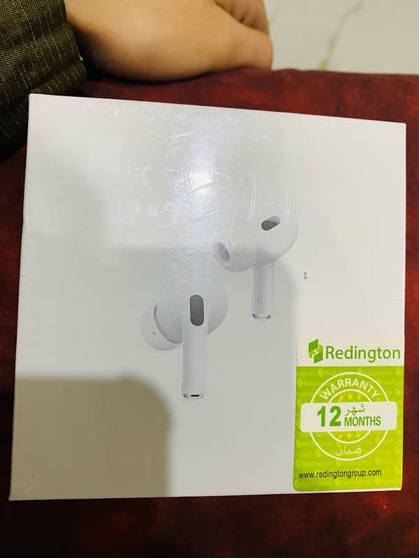 Apple earphones(AirPods) 2nd generation 0