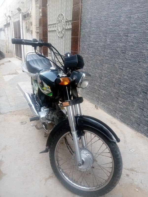 Honda CD70 in awesome condition 2